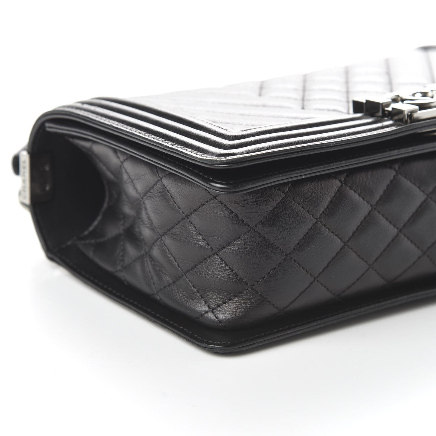 Lambskin Chevron Quilted Medium Boy Flap Black