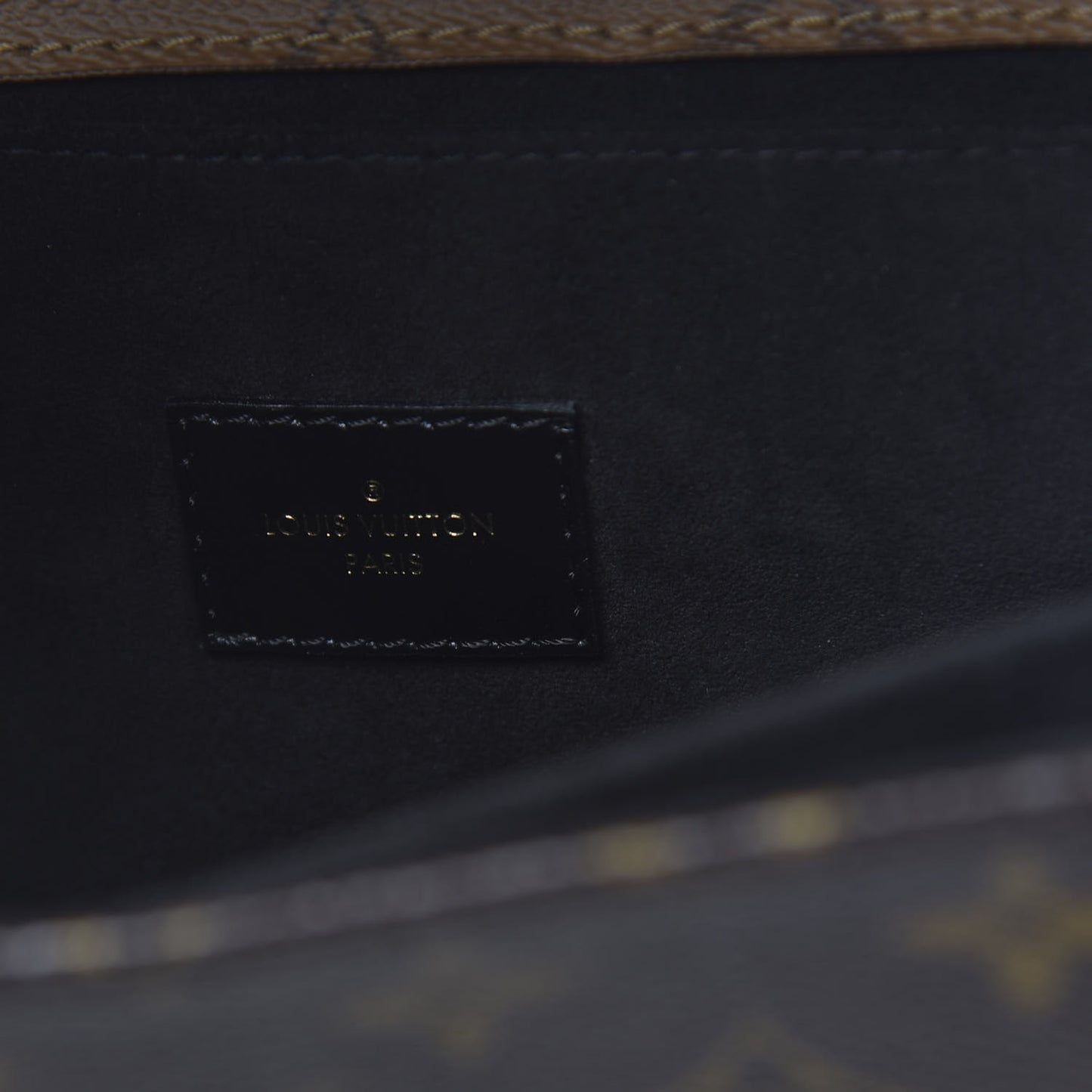 Reverse Monogram Pochette Metis