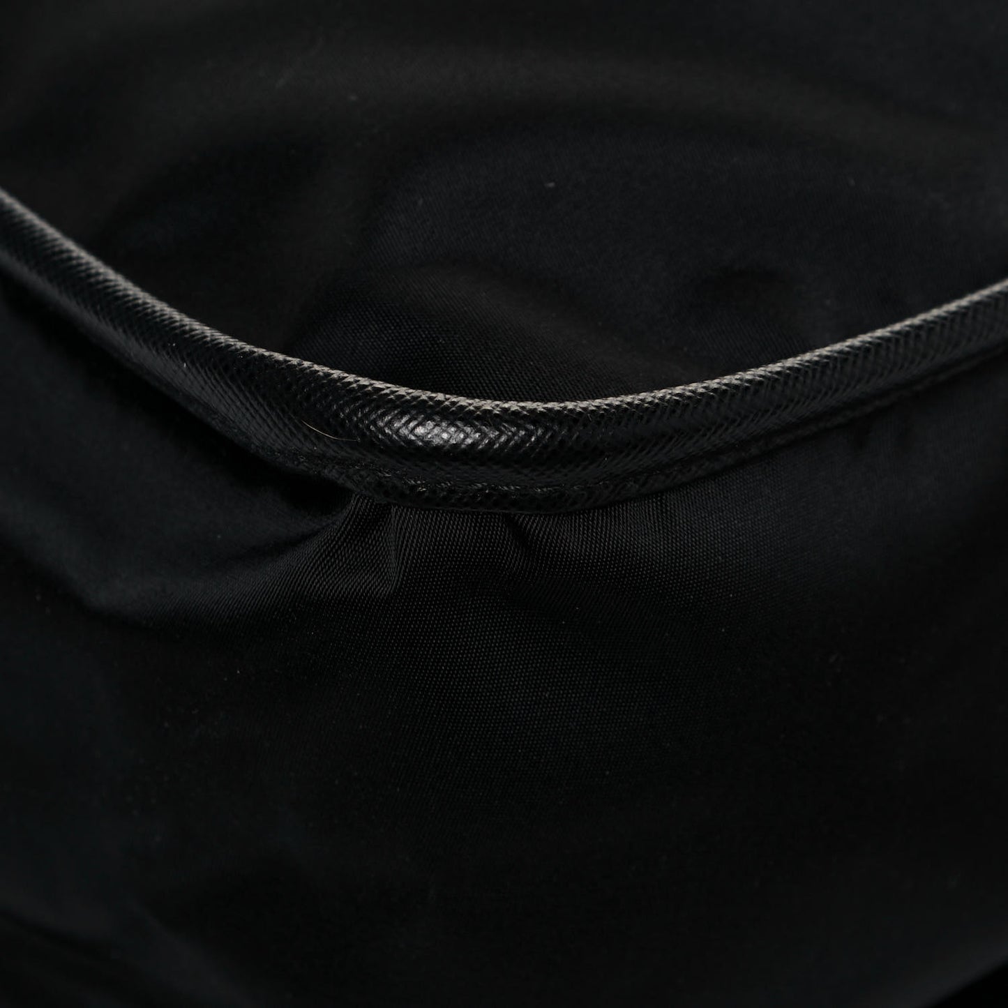 Tessuto Nylon Saffiano Logo Messenger Bag Black