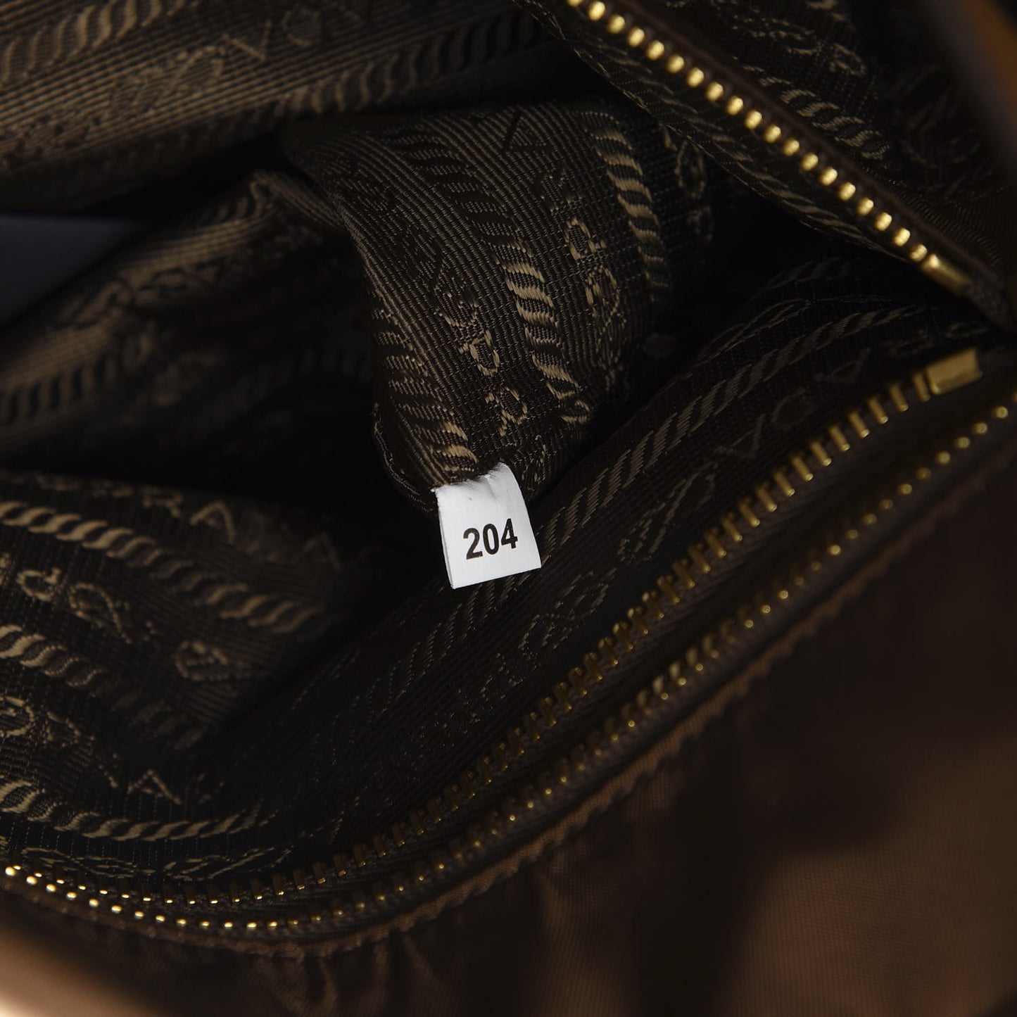 Tessuto Nylon Saffiano Shopping Tote Corinto
