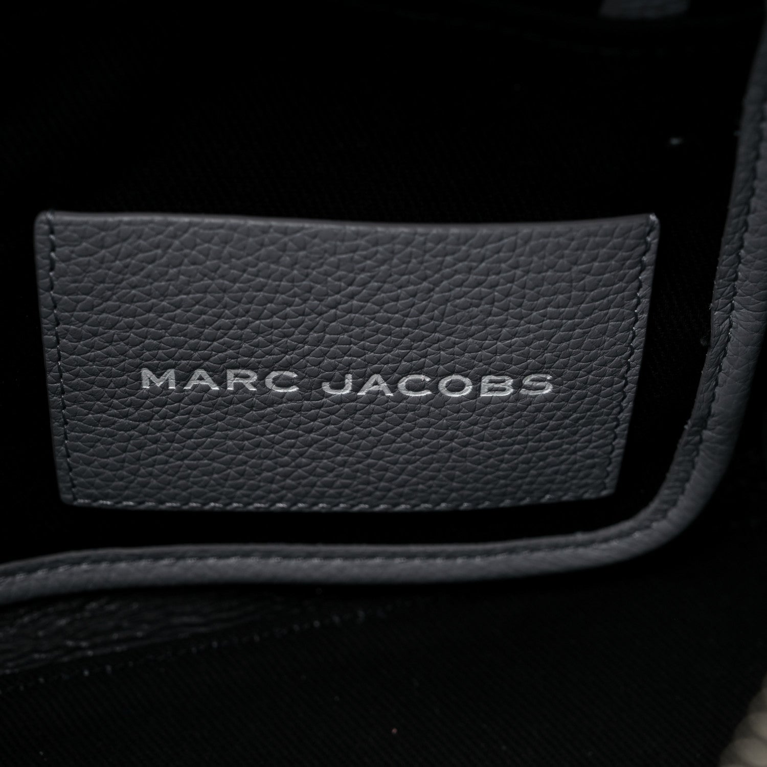 Marc Jacobs Grained Calfskin Medium The Tote Bag Grey 6 of 9