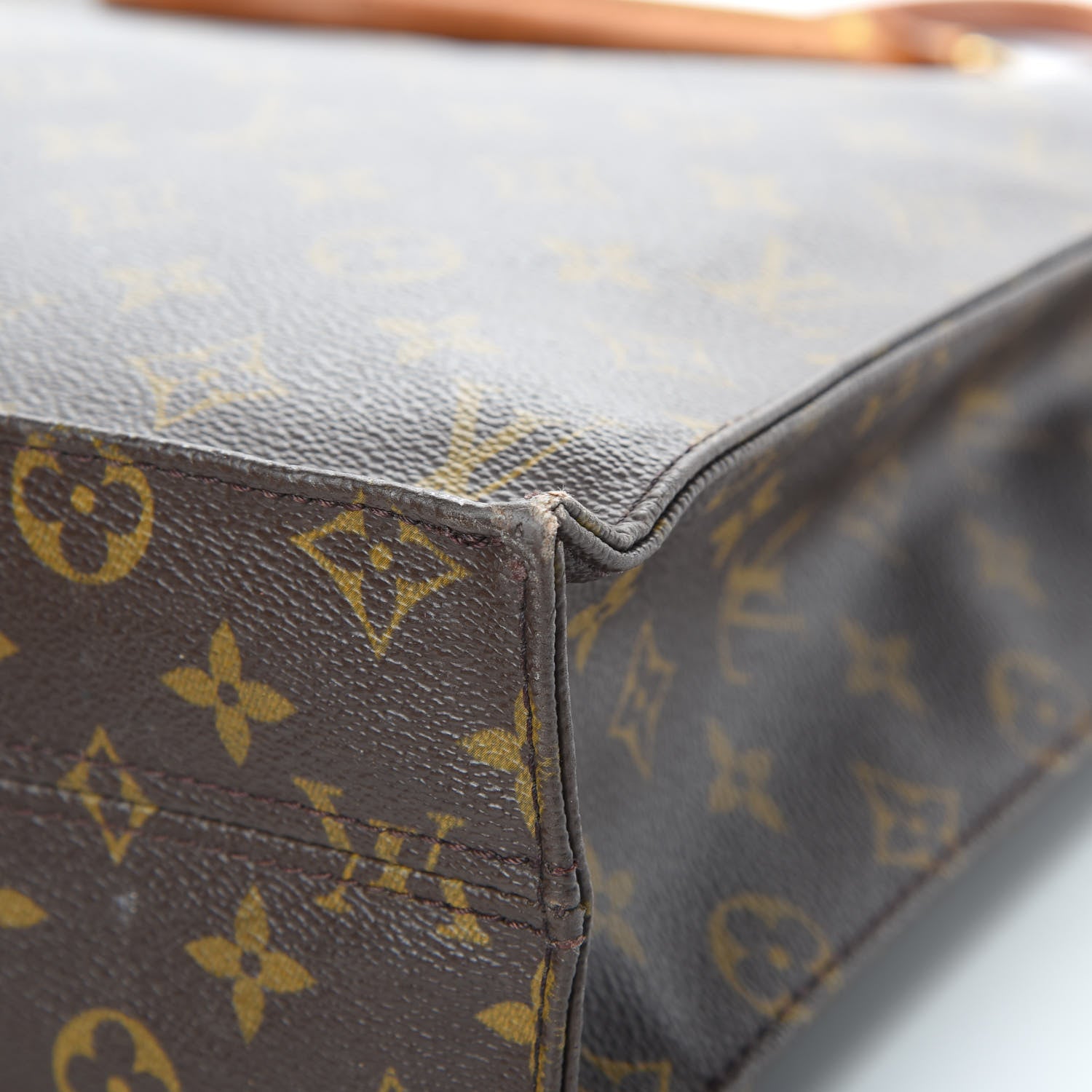 Louis Vuitton Monogram Sac Plat 10 of 25