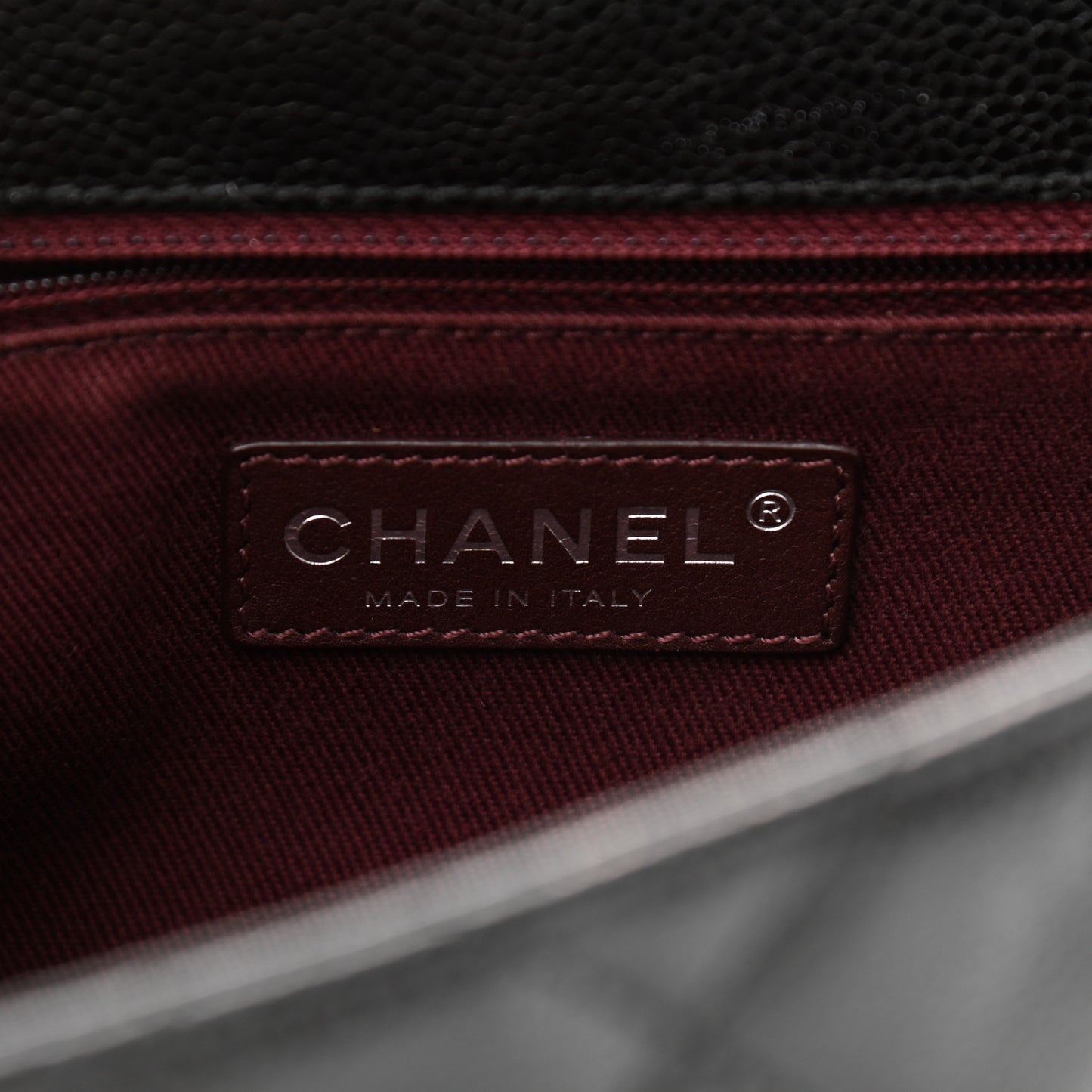 Crumpled Grained Calfskin Medium CC Crave Flap Black