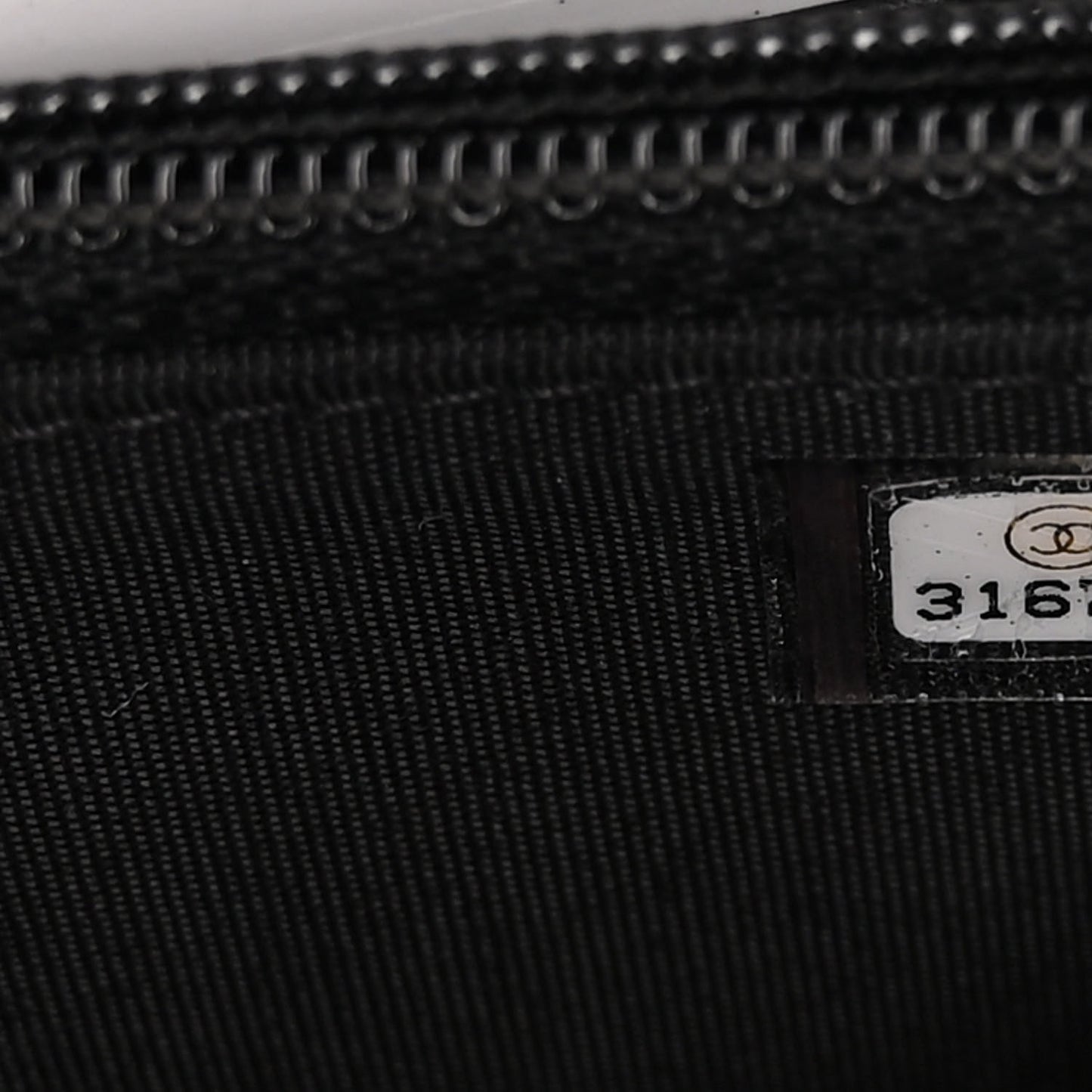 Caviar Quilted Boy Wallet On Chain WOC Black