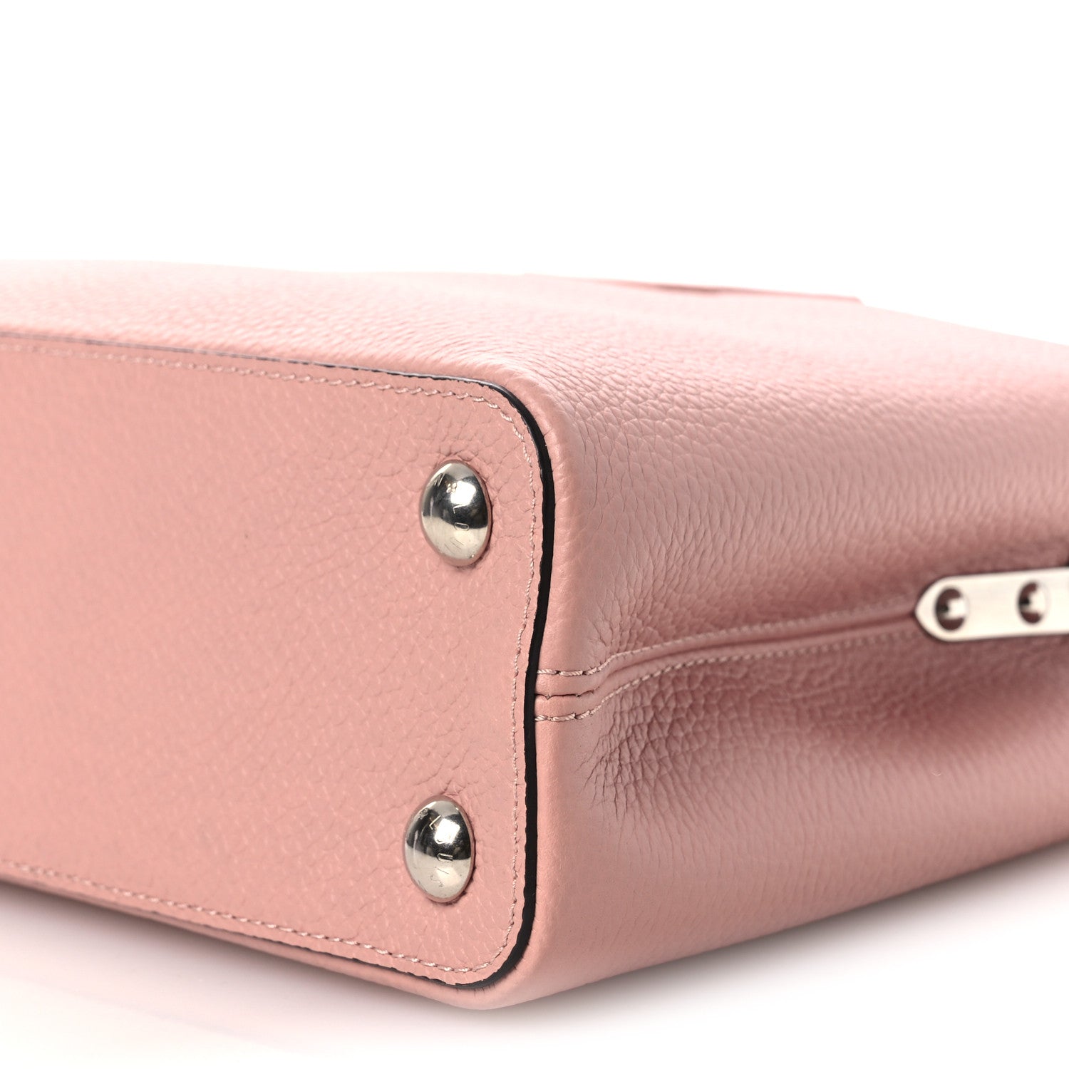 Louis Vuitton Taurillon Capucines BB Magnolia 9 of 9