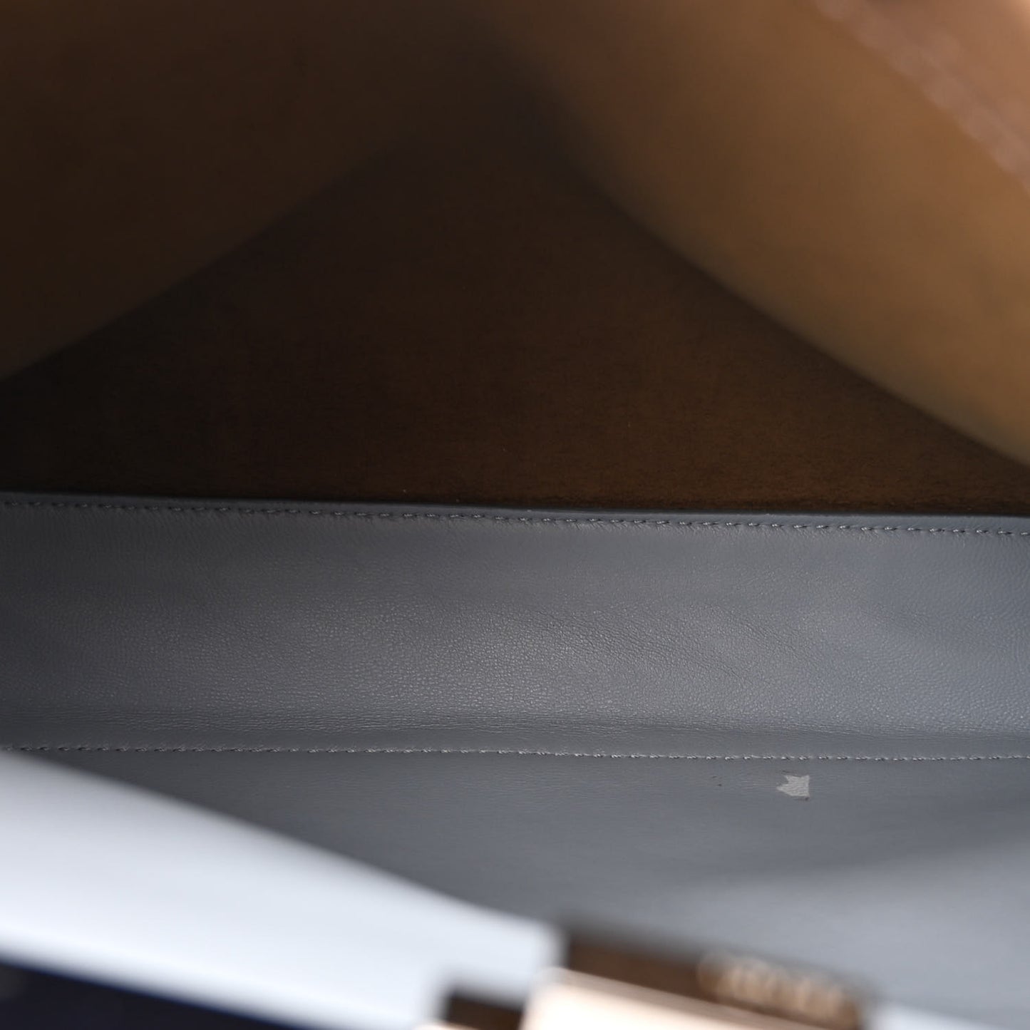 Vitello Seta Shiny Nappa Medium Peekaboo Iconic Satchel Cuoio Ardesia