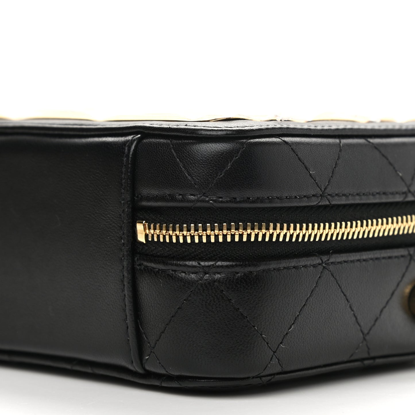 Lambskin Quilted Golden Plate Clutch With Chain Black