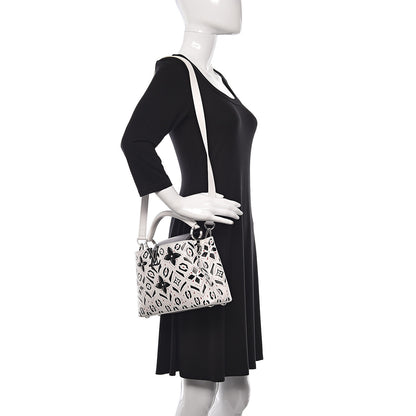 Louis Vuitton Taurillon Fleur Motif Capucines BB Black White 2 of 9