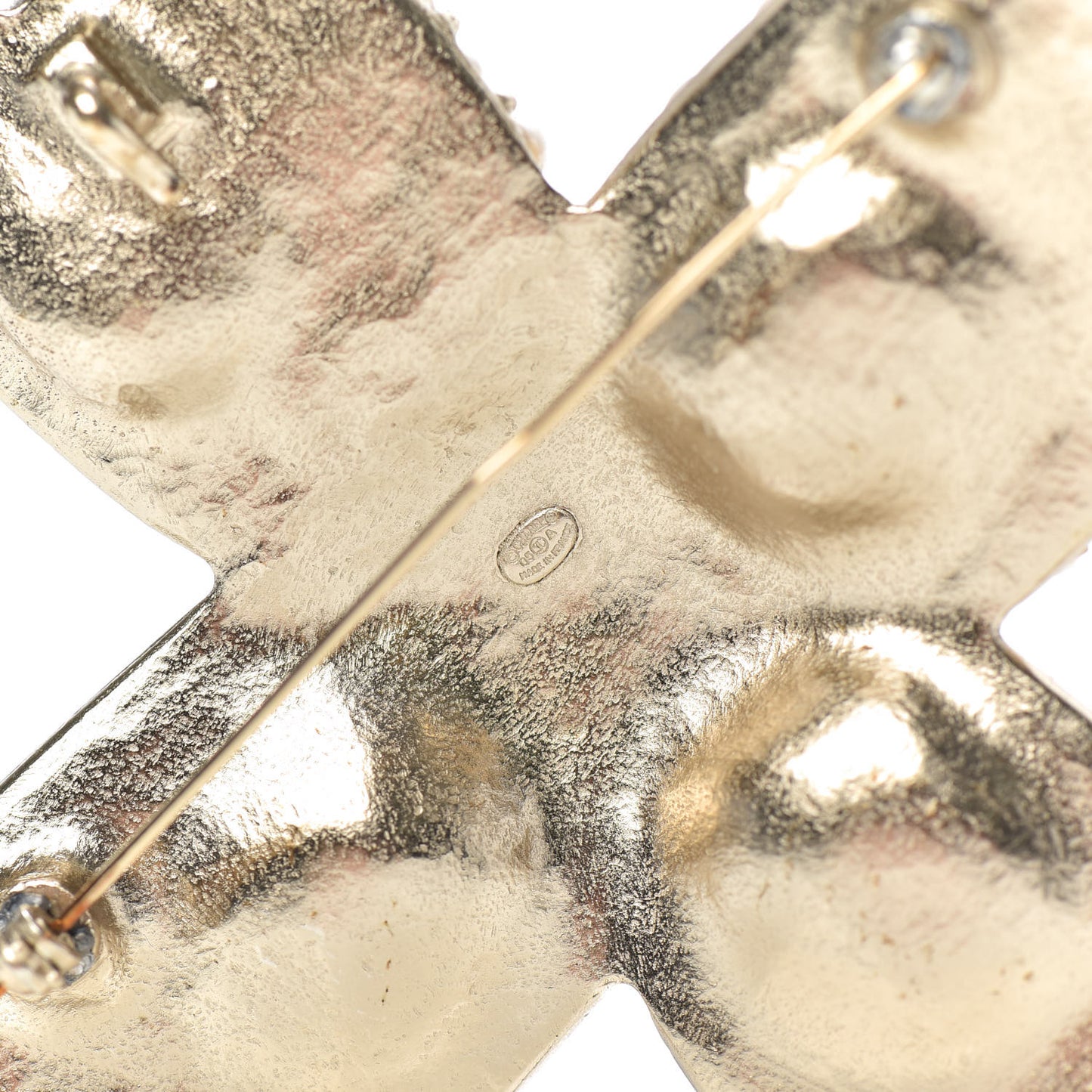 Pearl CC Cross Brooch Gold