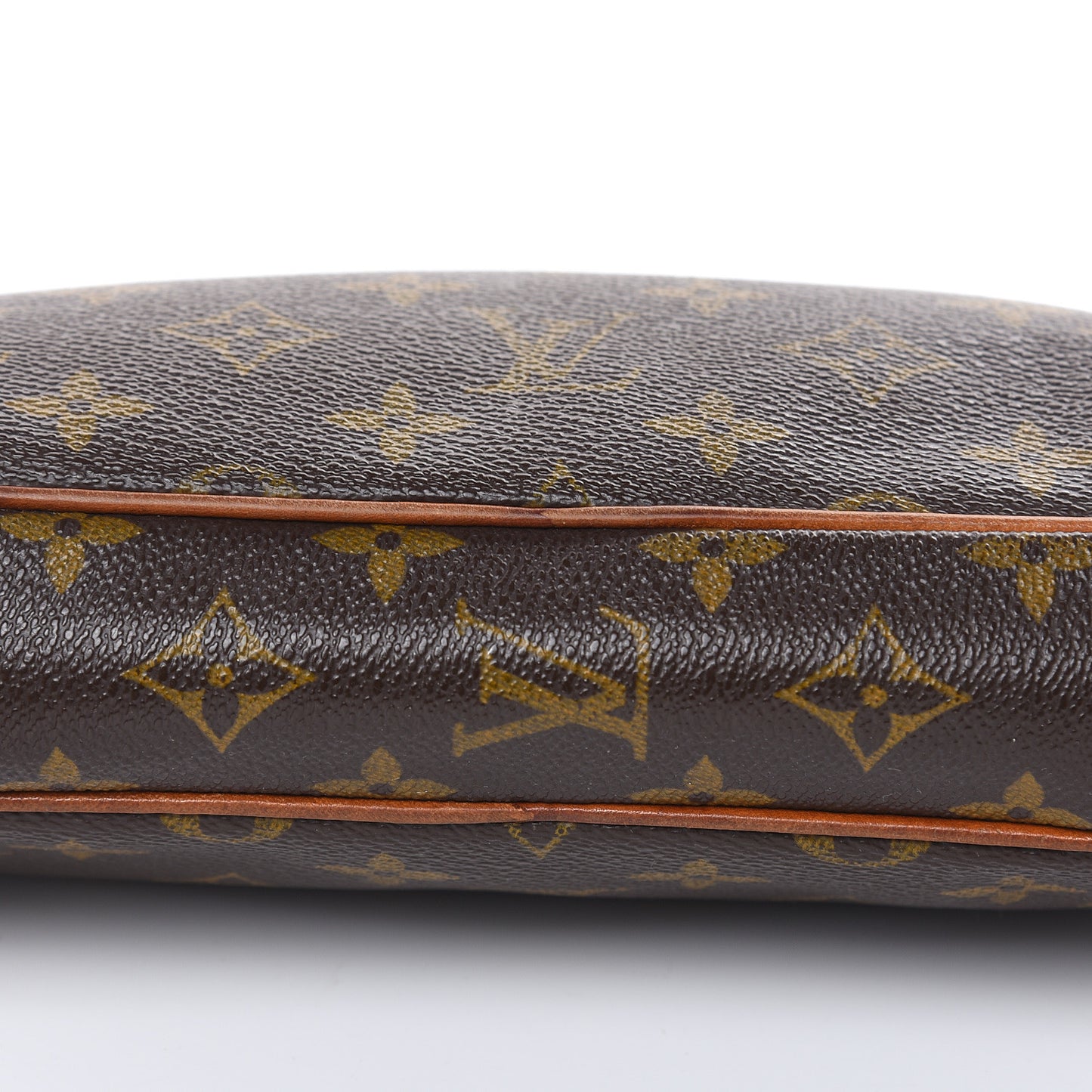 Monogram Pochette Marly Dragonne 26