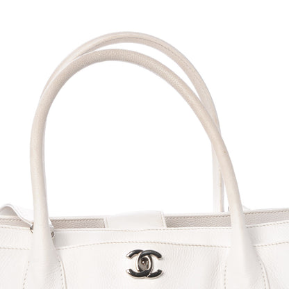 Chanel Calfskin Cerf Executive Shopper Tote White 28 of 33