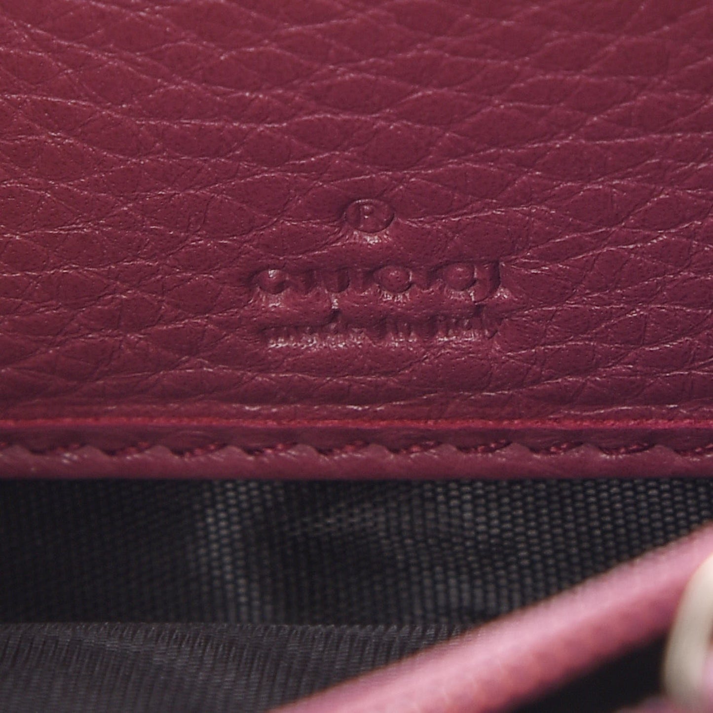 Pebbled Calfskin Soho Compact Disco Zip Around Wallet Peonia Flower