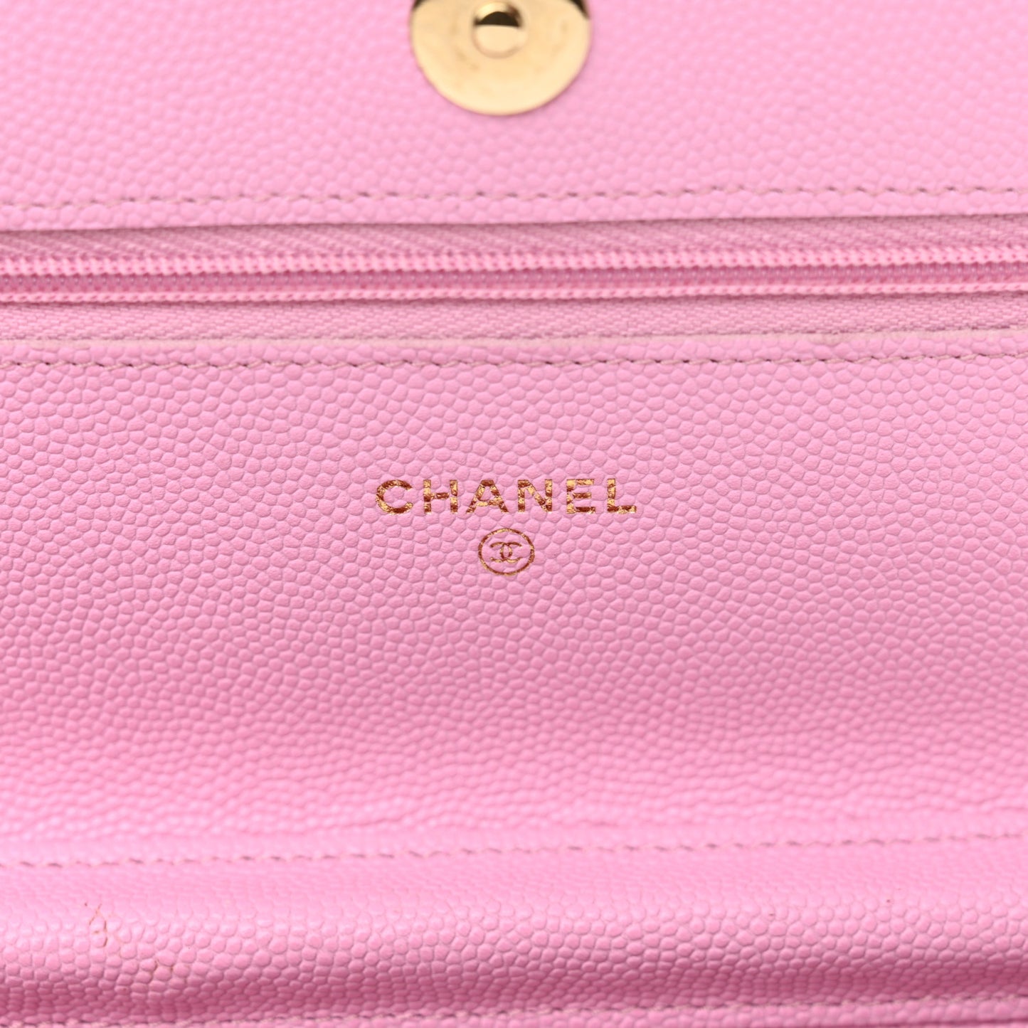 Caviar Quilted Wallet on Chain WOC Pink