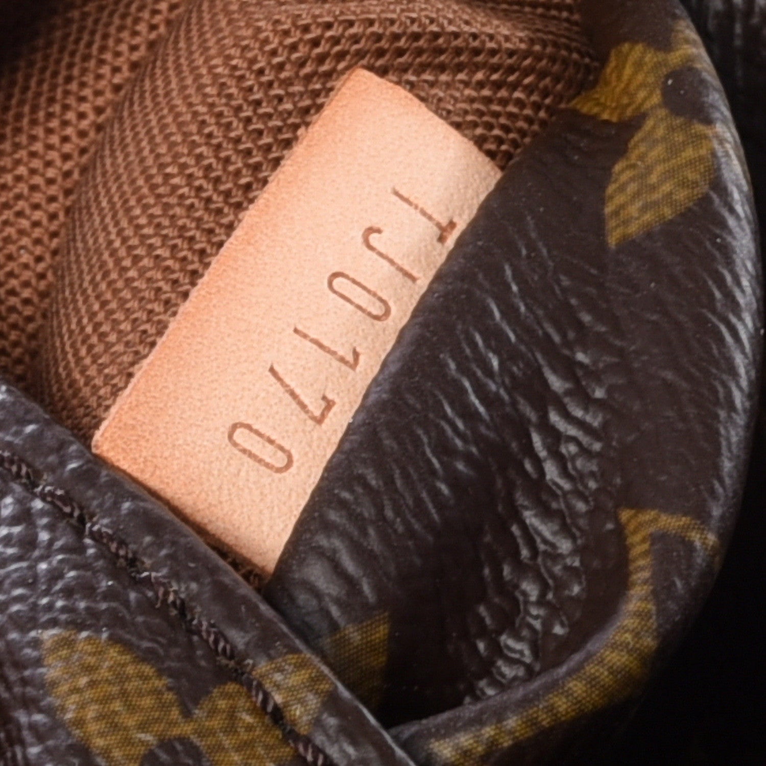 Louis Vuitton Monogram Totally MM 7 of 12