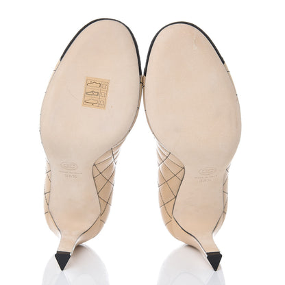 Chanel Lambskin Suede Quilted Cap Toe Pumps 38.5 Beige Black 5 of 9