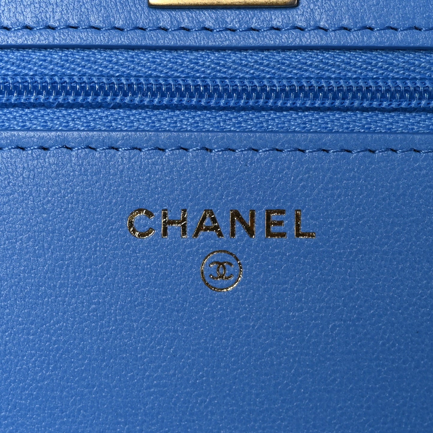Caviar Quilted Heart Wallet On Chain WOC Blue