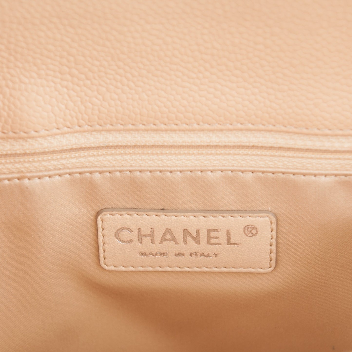 Caviar Quilted Grand Shopping Tote GST Beige Clair