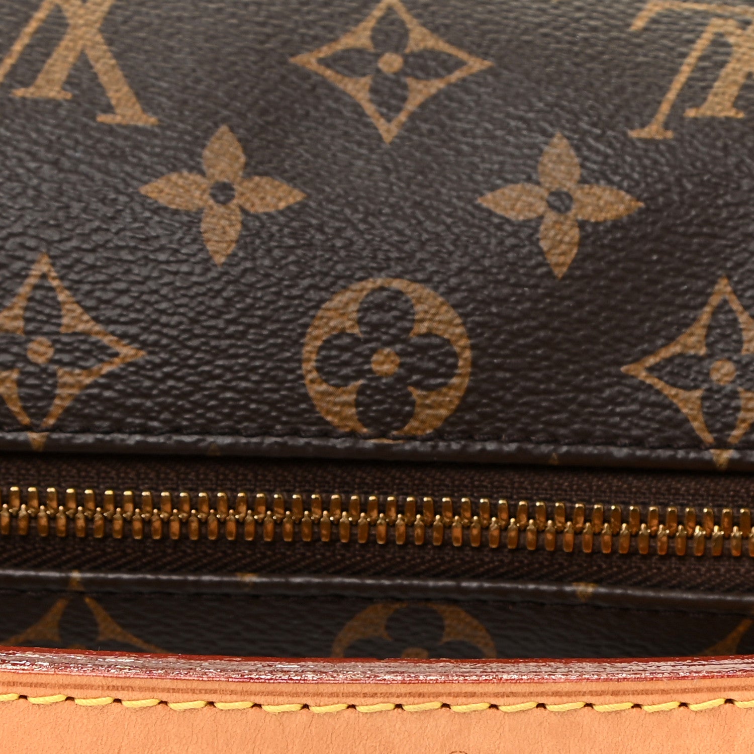 Louis Vuitton Monogram Berri MM 15 of 19