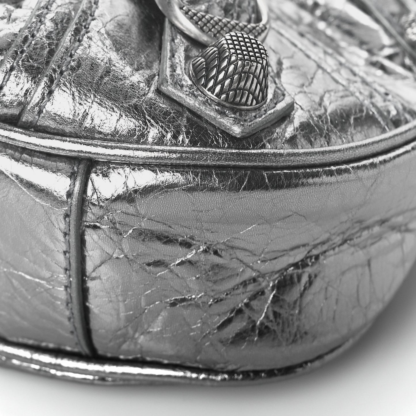 Metallic Agneau Arena Le Cagole Purse With Chain Mini Silver