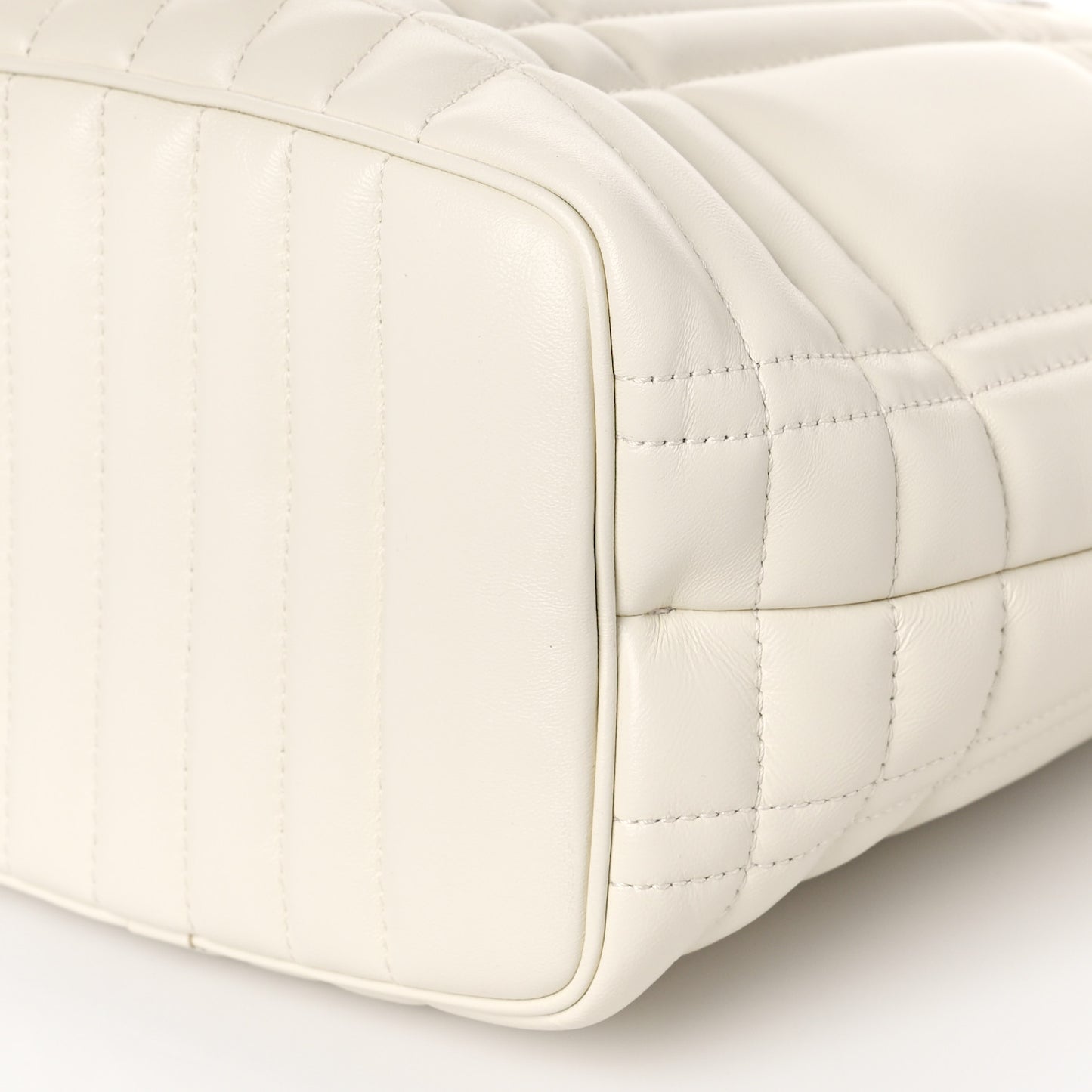 Lambskin Quilted Small Lola Bucket Bag Pale Vainilla