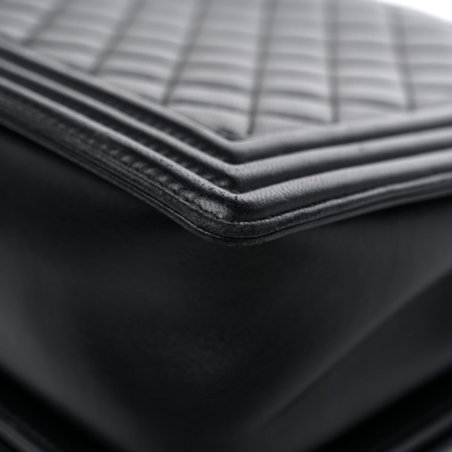 Lambskin Quilted Large Boy Flap Black