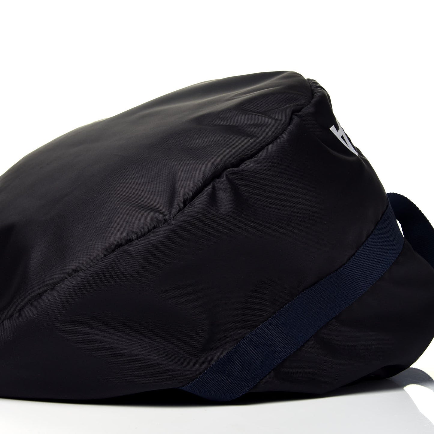 Textured Sport Nylon Logo Embroidered S Wheel Gym Bag Black Bleu Navy