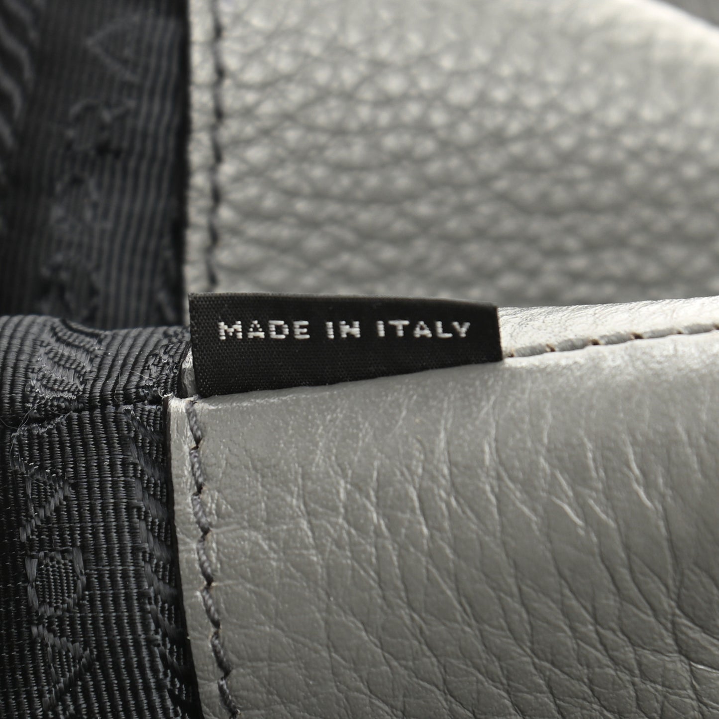 Vitello Daino Hobo Argilla