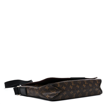 Louis Vuitton Monogram Macassar District MM 4 of 14