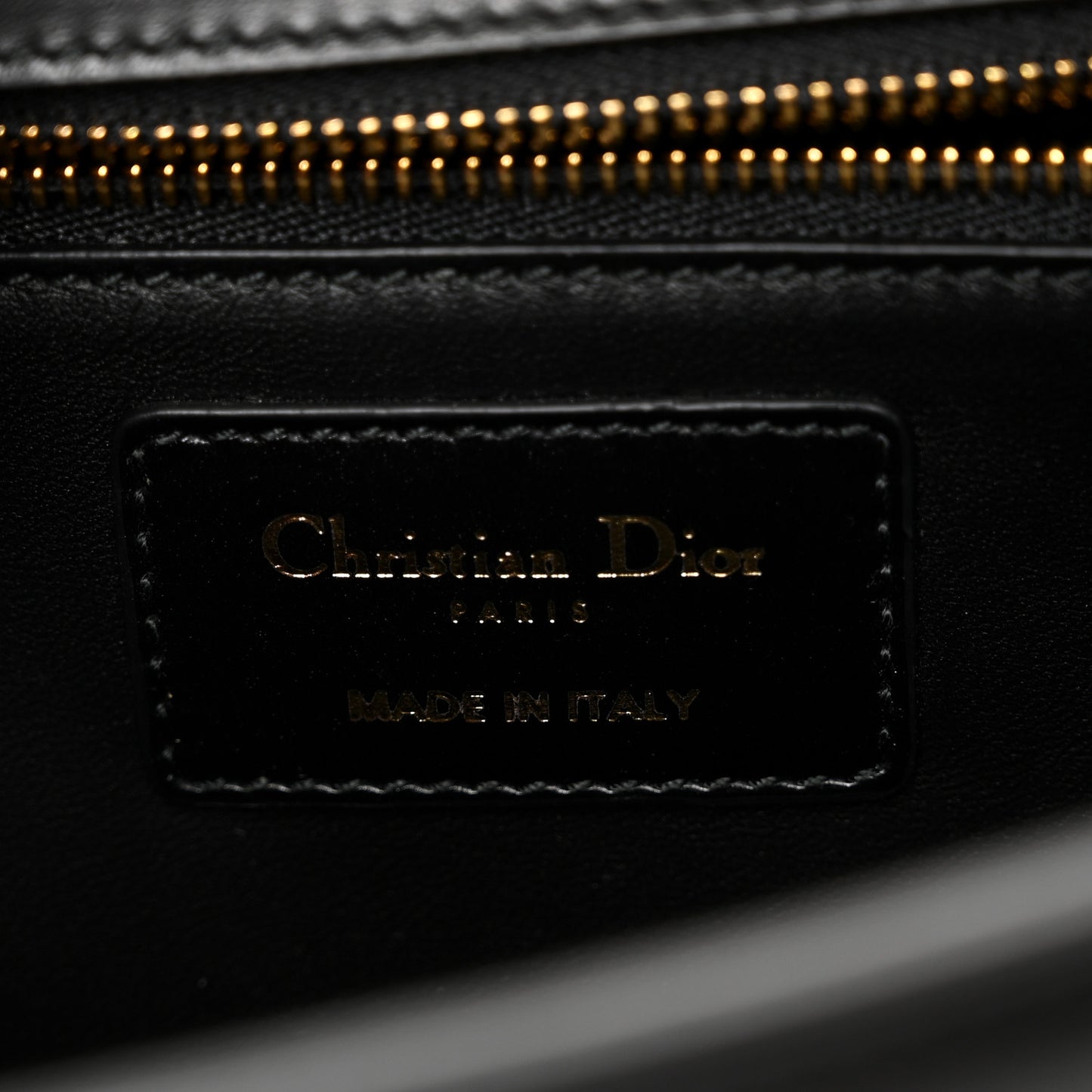 Box Calfskin 30 Montaigne Flap Bag Black