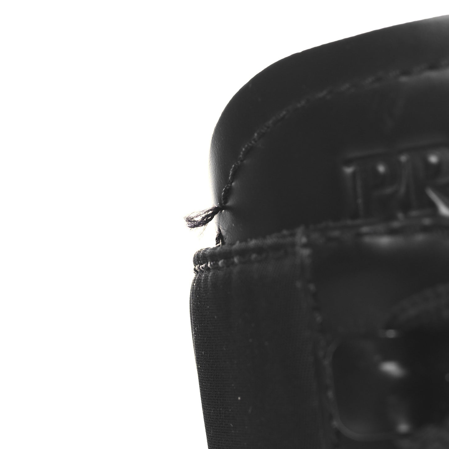 Spazzolato Rois Re-Nylon Metal Triangle Logo Monolith Pouch Pocket 55mm Tall Combat Boots 39.5 Black