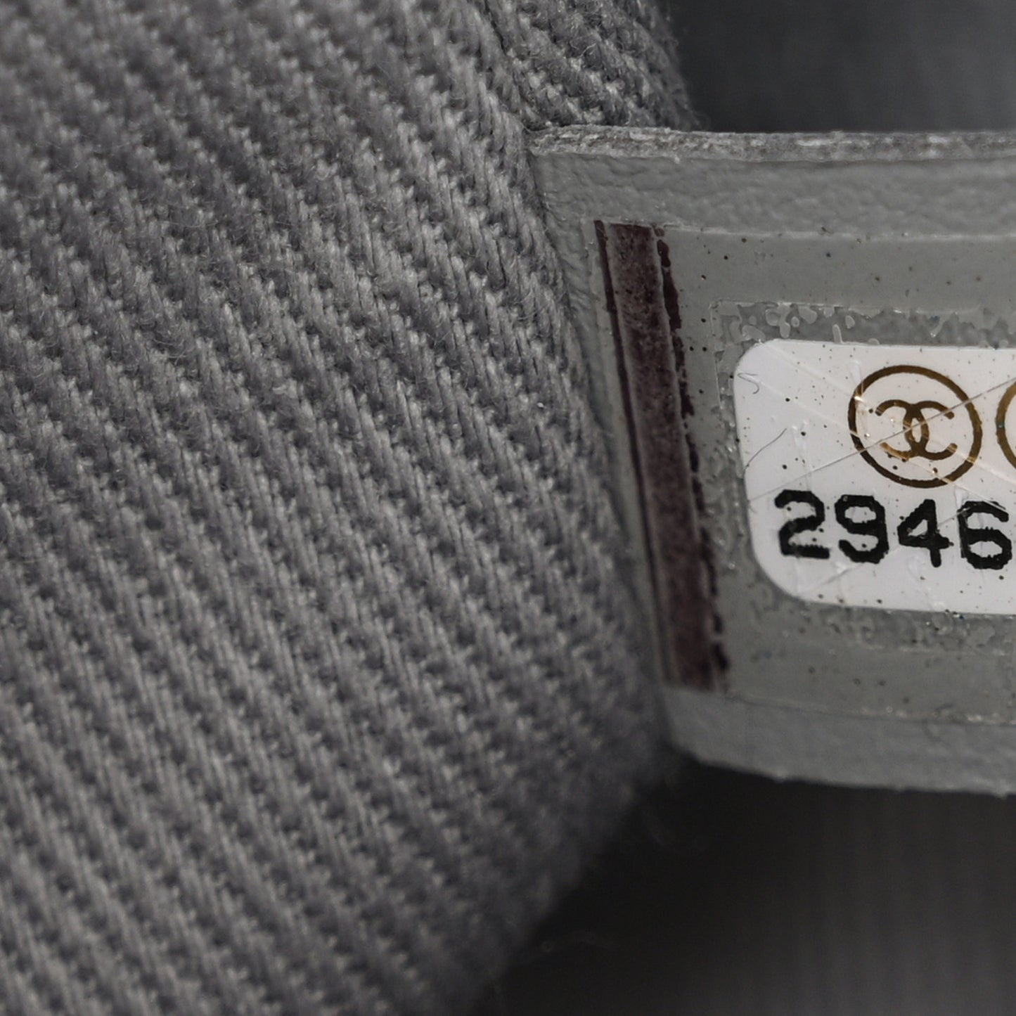 Caviar Quilted Large Business Affinity Flap Grey