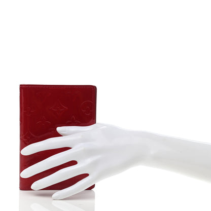 Louis Vuitton Vernis Small Ring Agenda Cover Pomme D'Amour 2 of 7