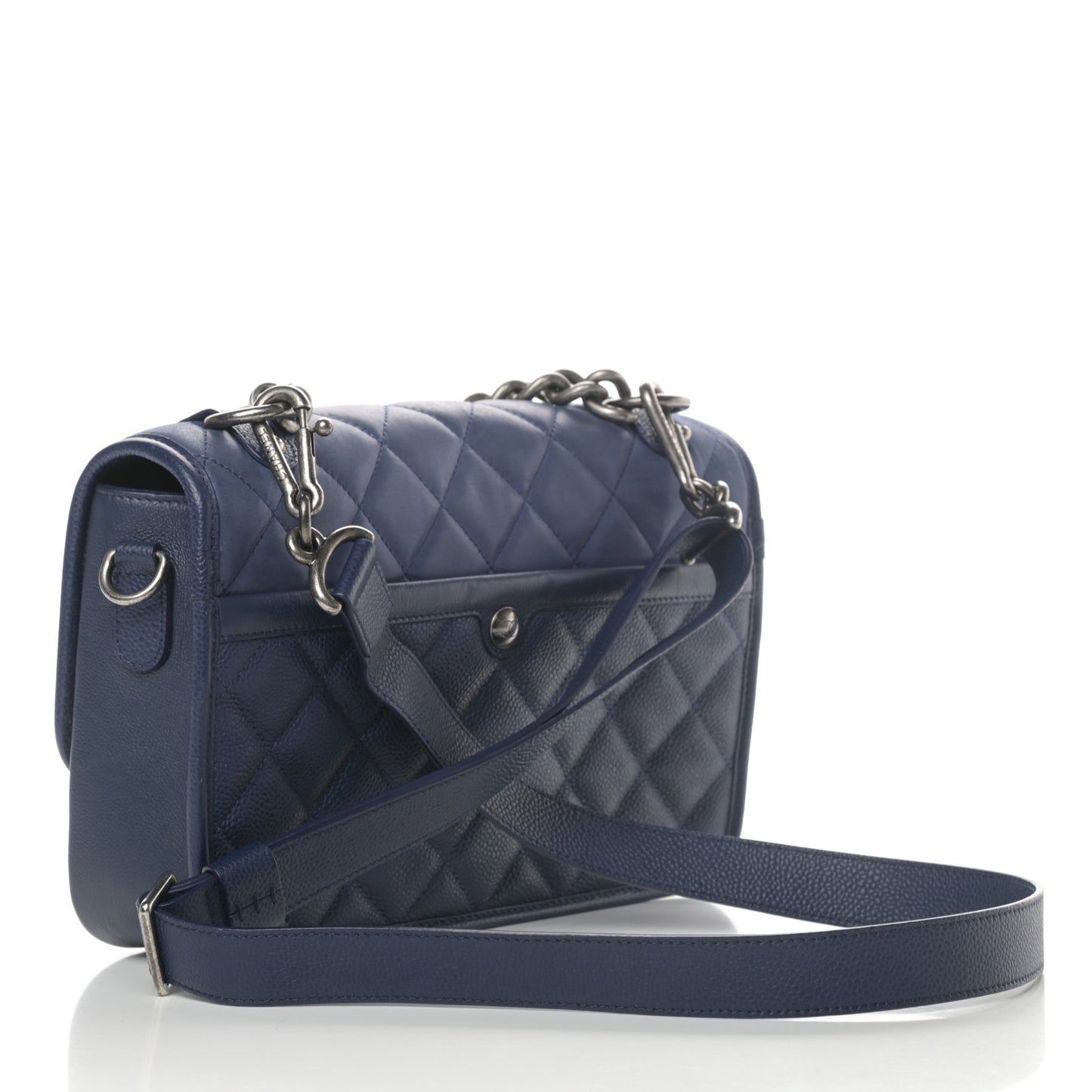 Caviar Iridescent Calfskin Quilted Medium Daily Carry Messenger Navy