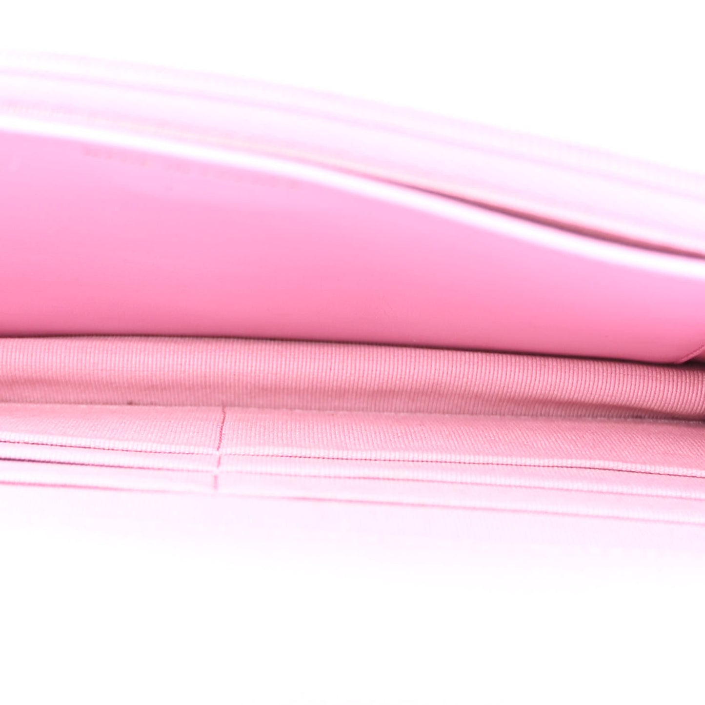 Caviar Quilted Wallet On Chain WOC Pink