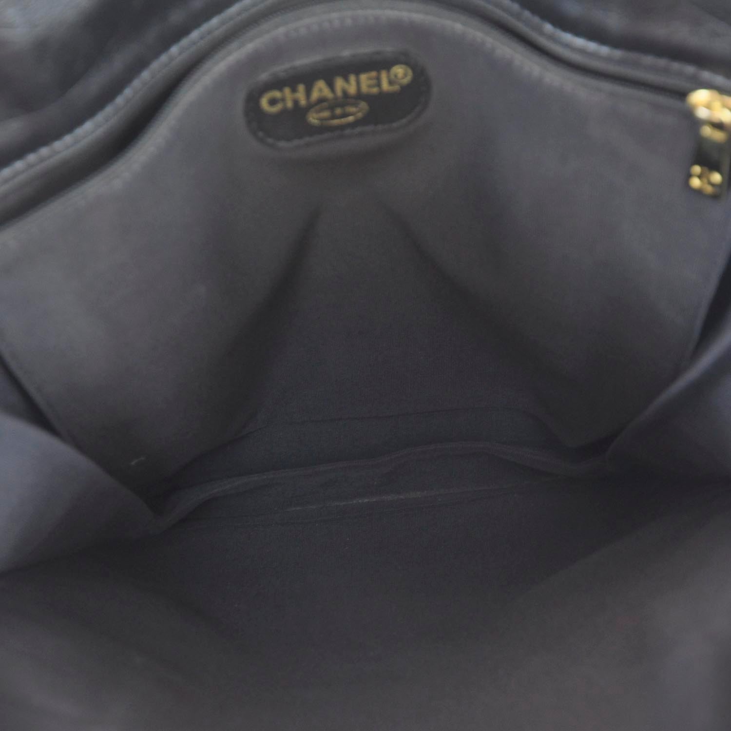 Chanel Lambskin CC Messenger Black 7 of 9