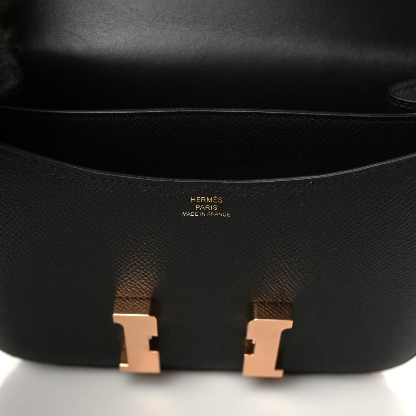Epsom Constance 18 Black