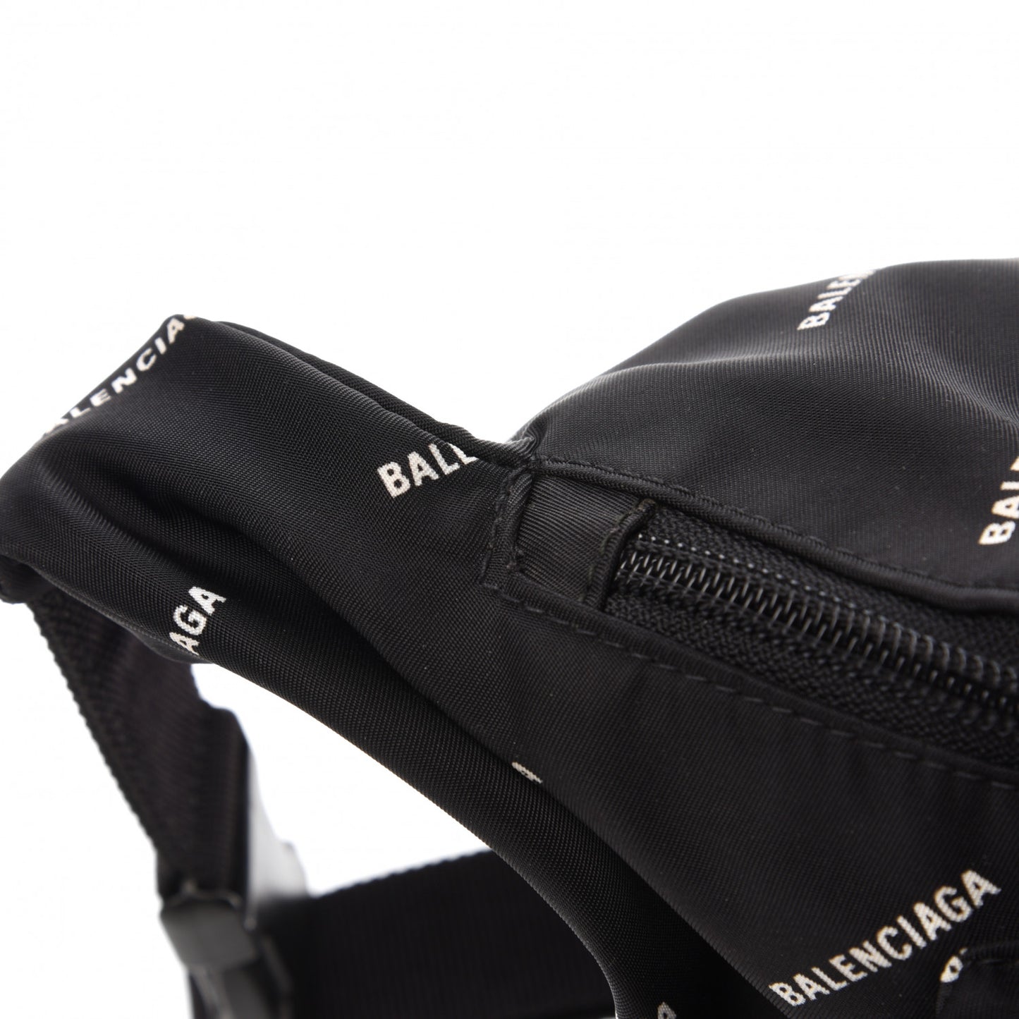 Twill Nylon Allover Logo Explorer Beltpack Black White