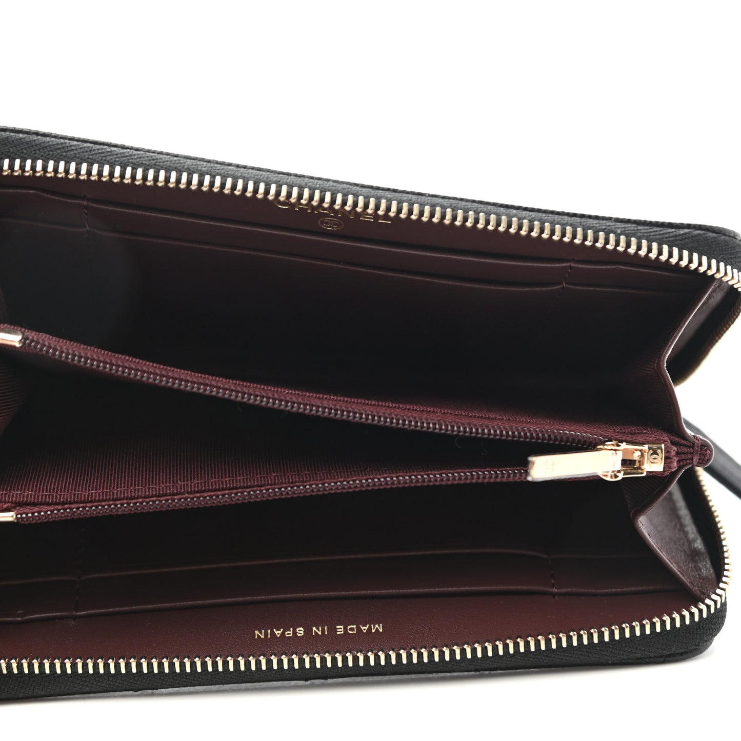 Caviar Quilted Medium Zip Around Wallet Black