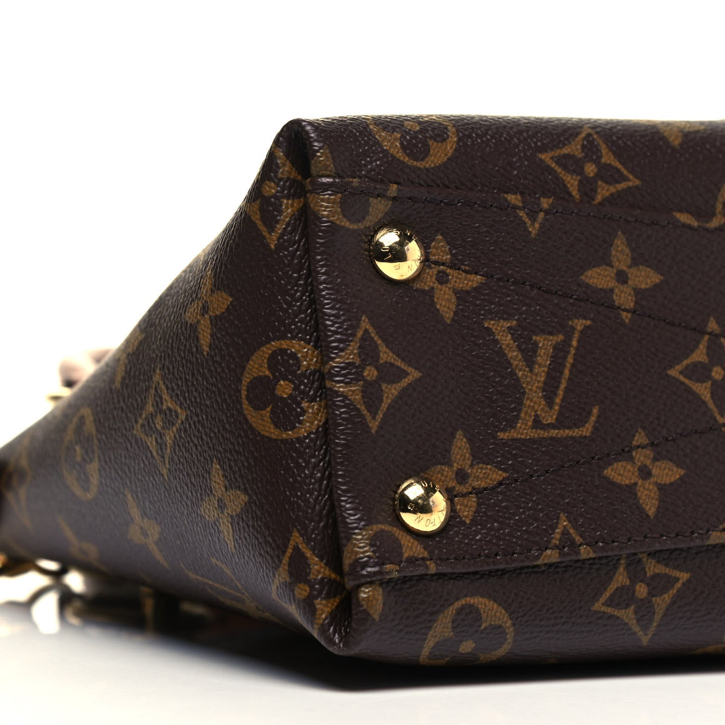 Monogram V Tote BB Black