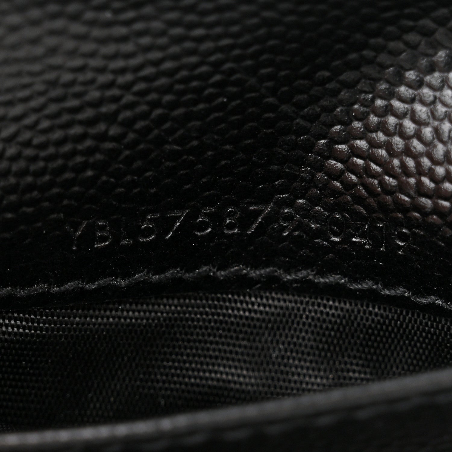 Saint Laurent Grain De Poudre Matelasse Chevron Monogram Zipped Card Case Black 7 of 12