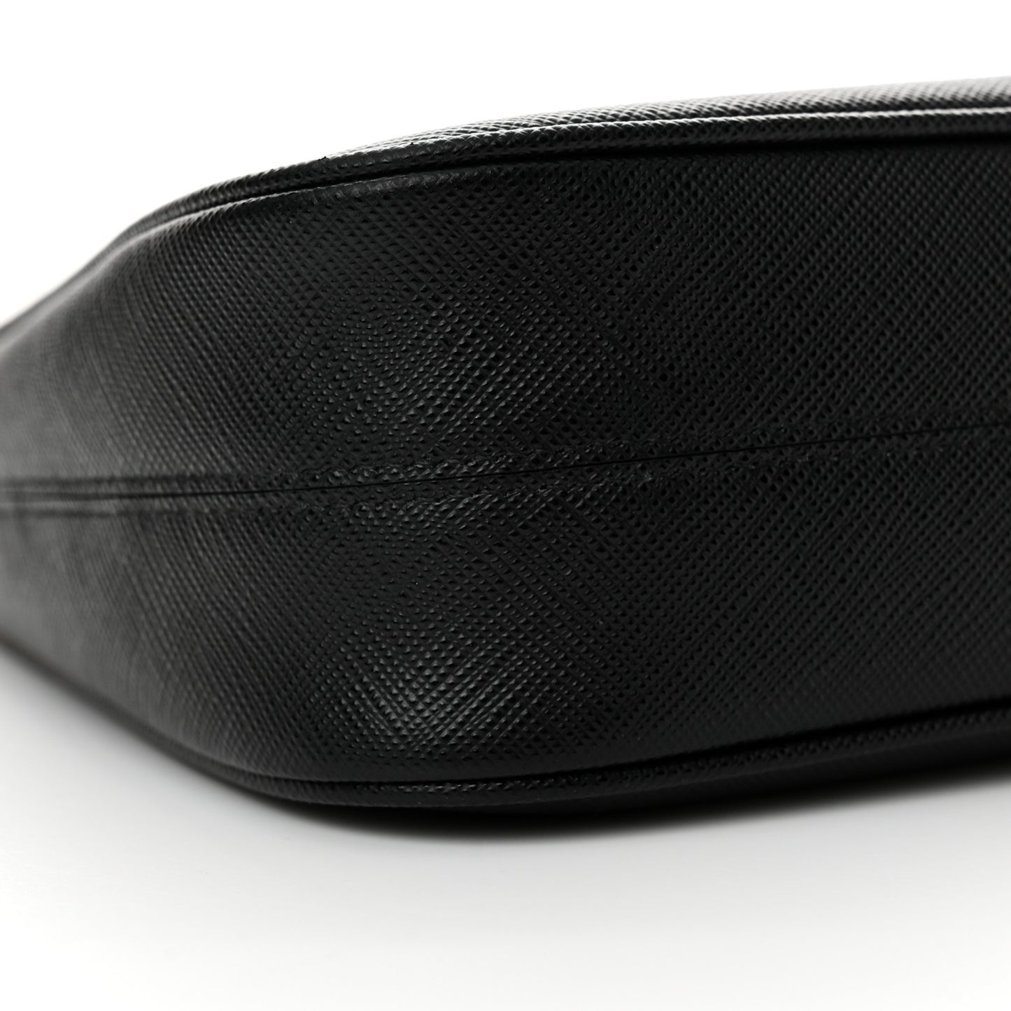 Saffiano Lux Re-Edition 2005 Shoulder Bag Black