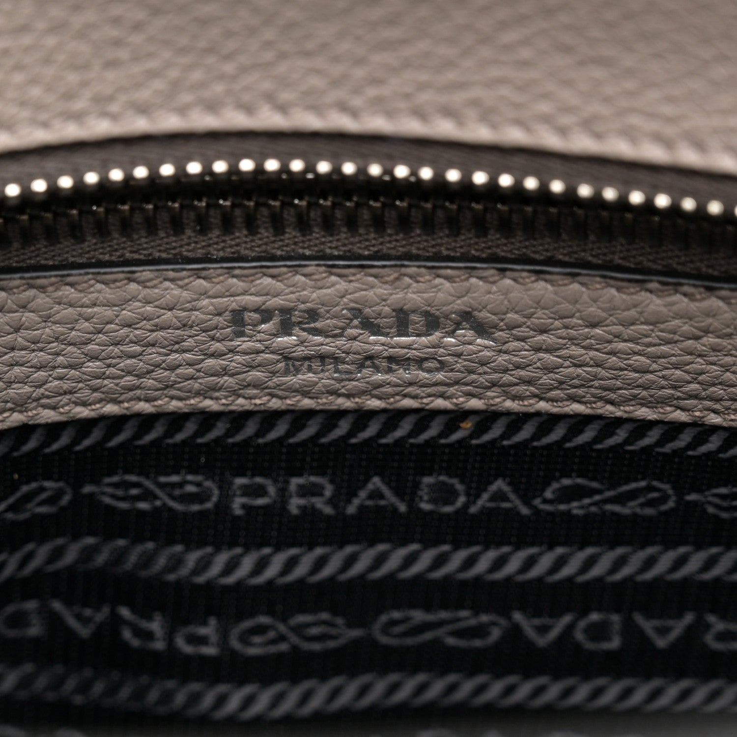 Prada Vitello Phenix Logo Hobo Ardesia 6 of 11