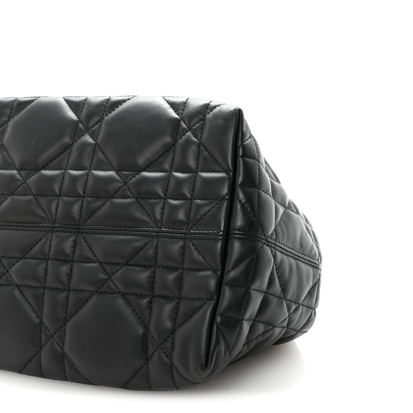 Calfskin Macrocannage Medium Toujours Black
