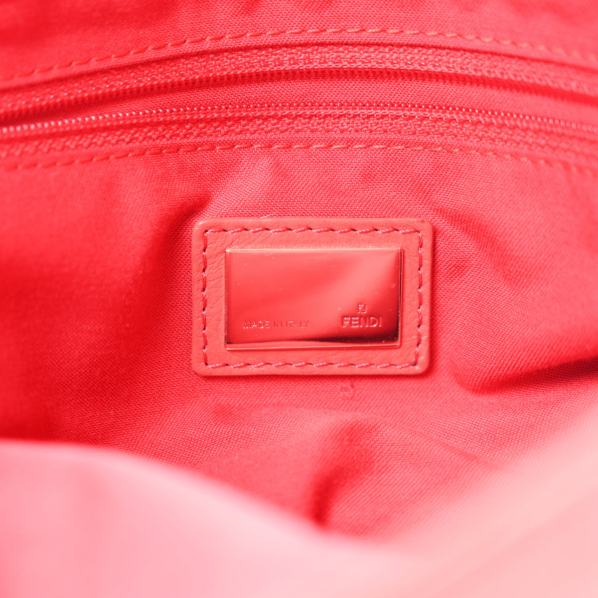 Zucca Gradient Mia Shoulder Flap Red