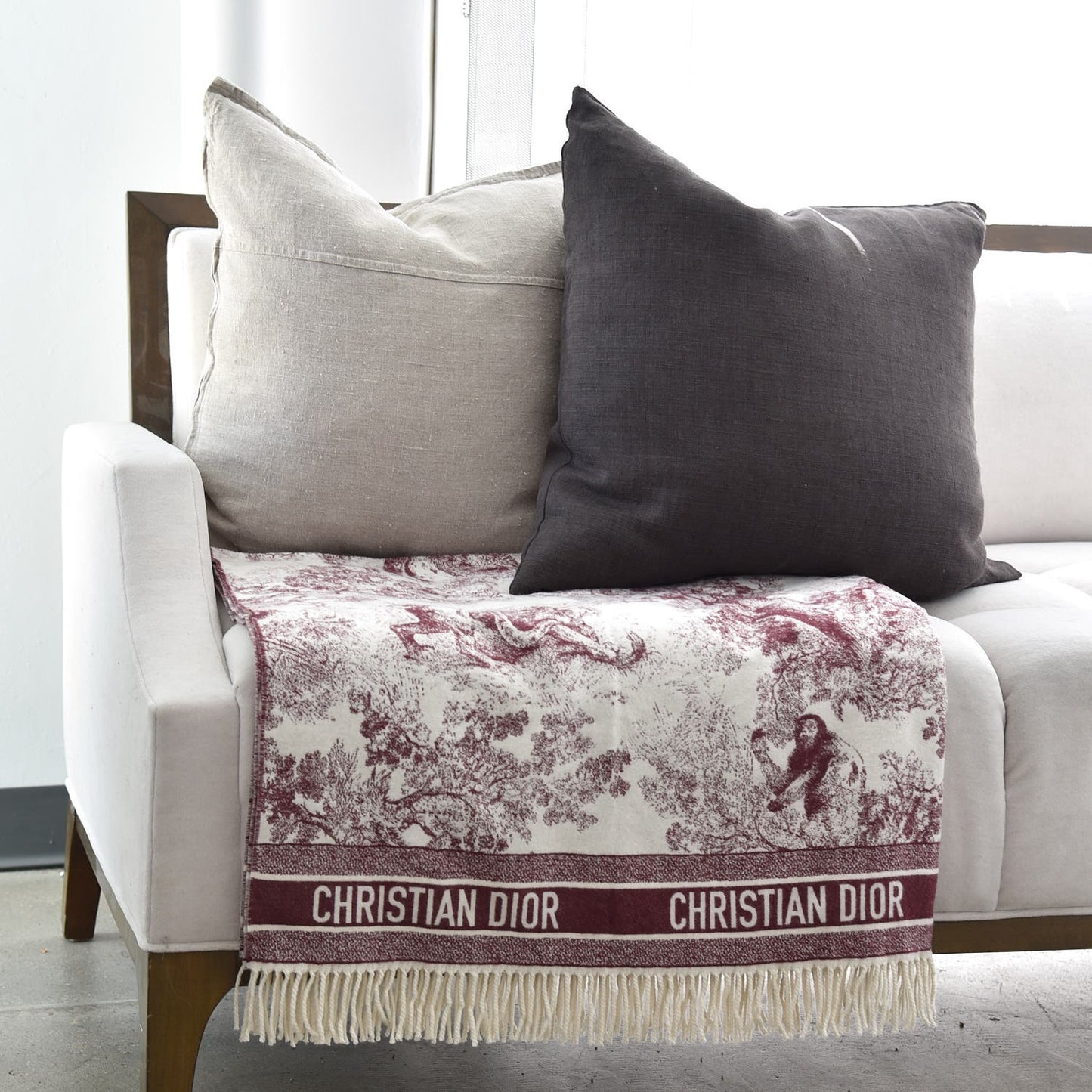 Wool Toile de Jouy Throw