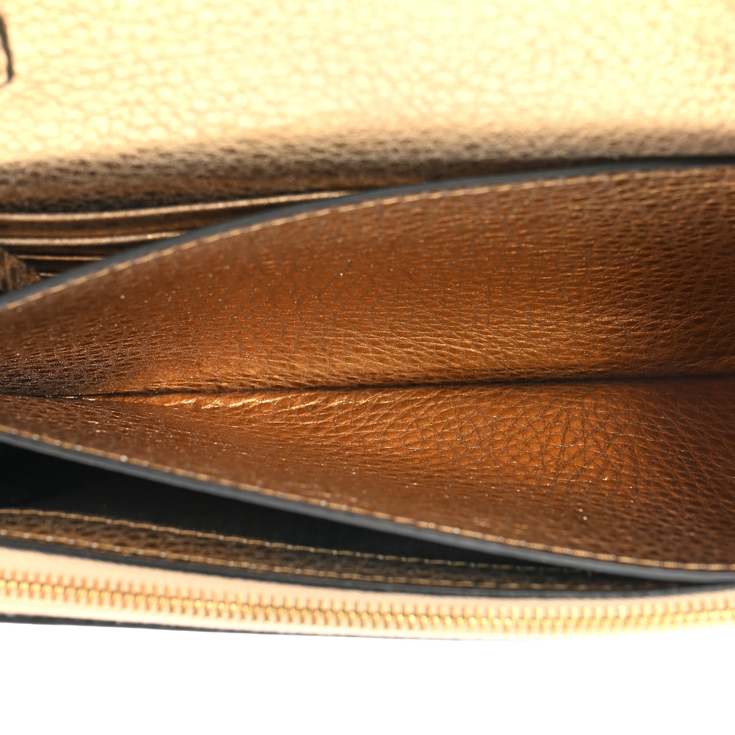 Pebbled Calfskin Rockstud Flap Wallet On Chain Soft Gold