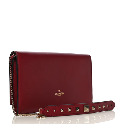 Valentino Garavani Vitello Rockstud Crossbody Wallet On Chain Rubino 2 of 9