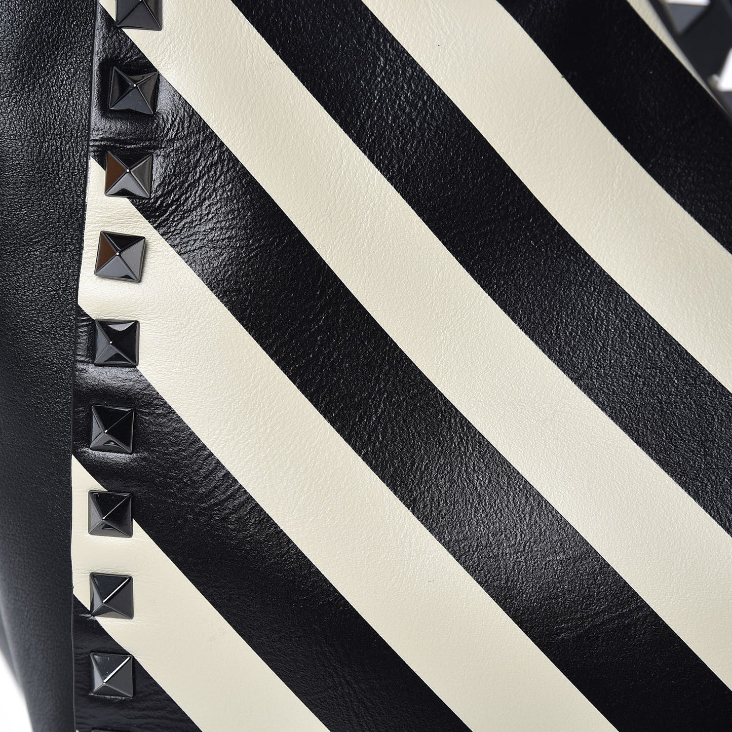 Calfskin Chevron Medium Rockstud Tote Light Ivory Black