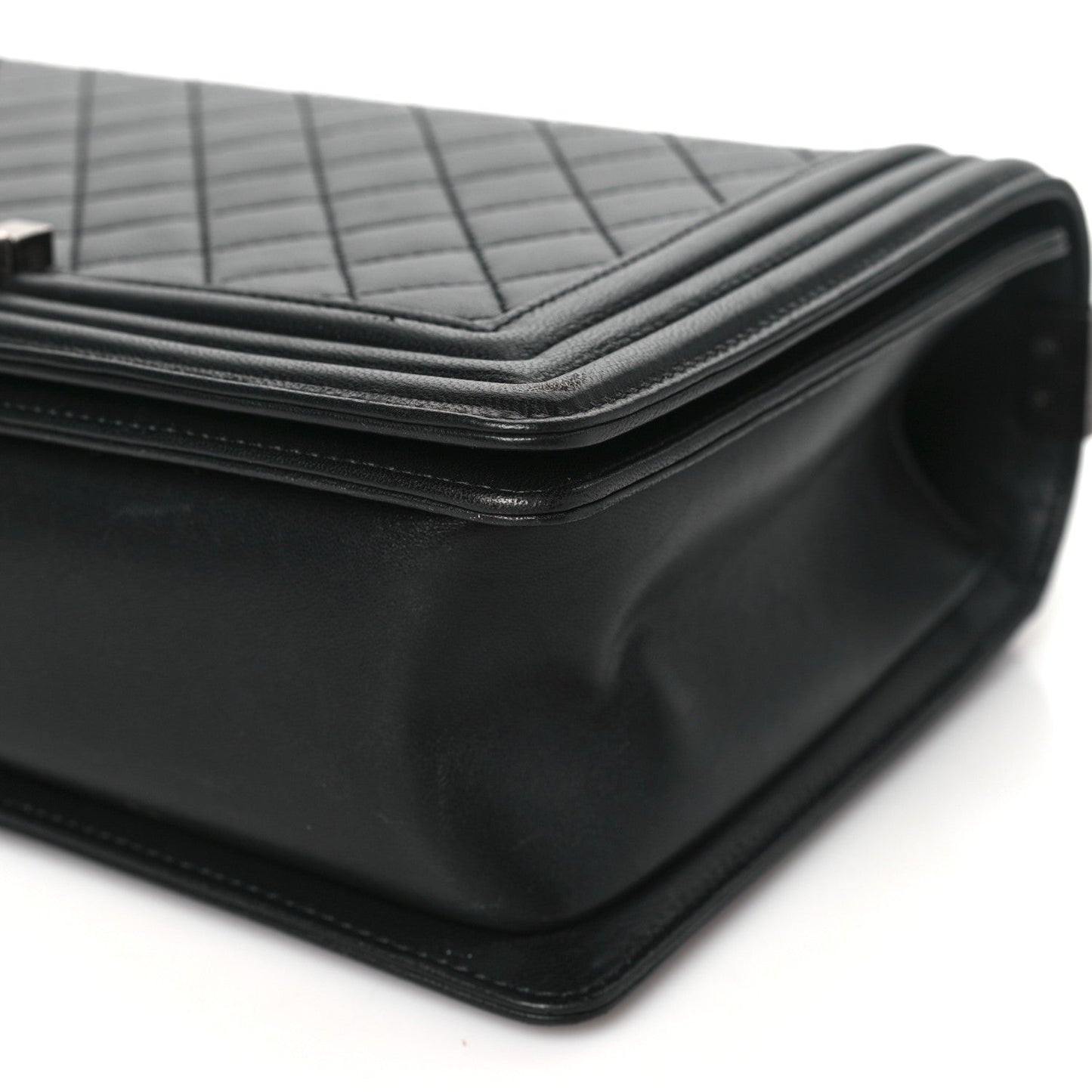 Lambskin Quilted New Medium Boy Flap Black