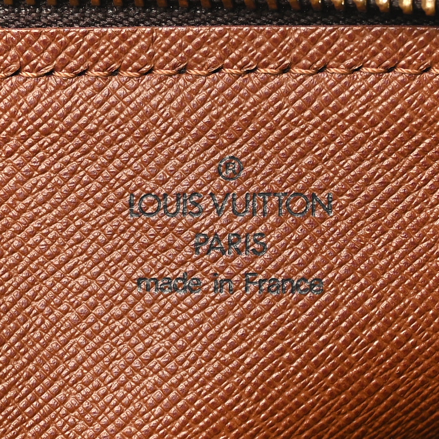 Monogram Papillon 26